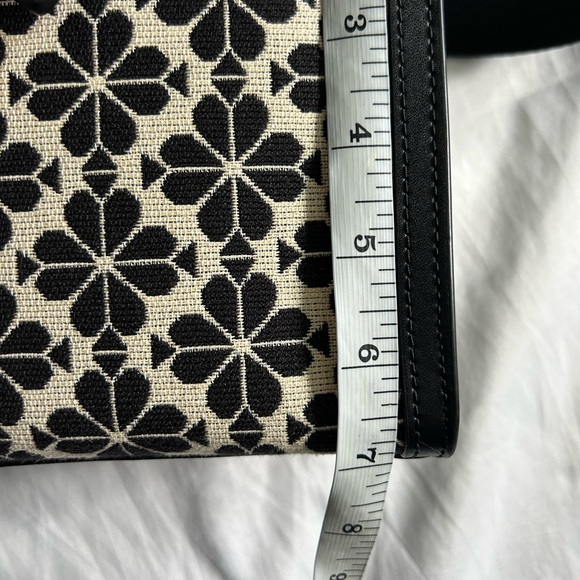 Kate Spade | flower jacquard mini Manhattan tote crossbody - Picture 16 of 17